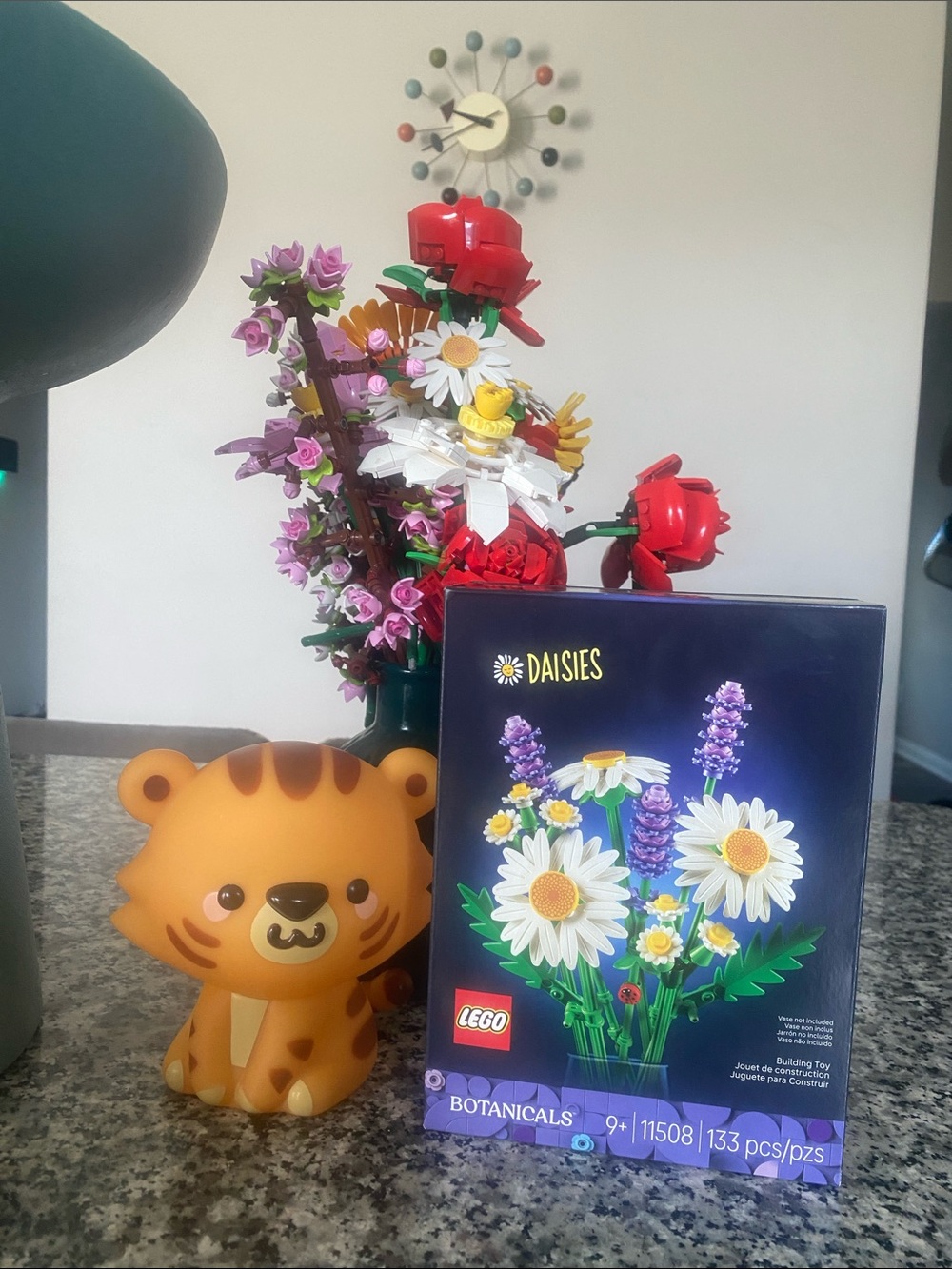 NWT LEGO Botanicals flowers set